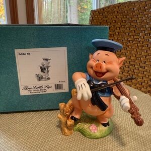 WDCC Fiddler Pig - Three Little Pigs - “hey diddle diddle I play on my fiddle”